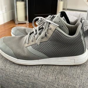 York Athletics 8.5 sneaker